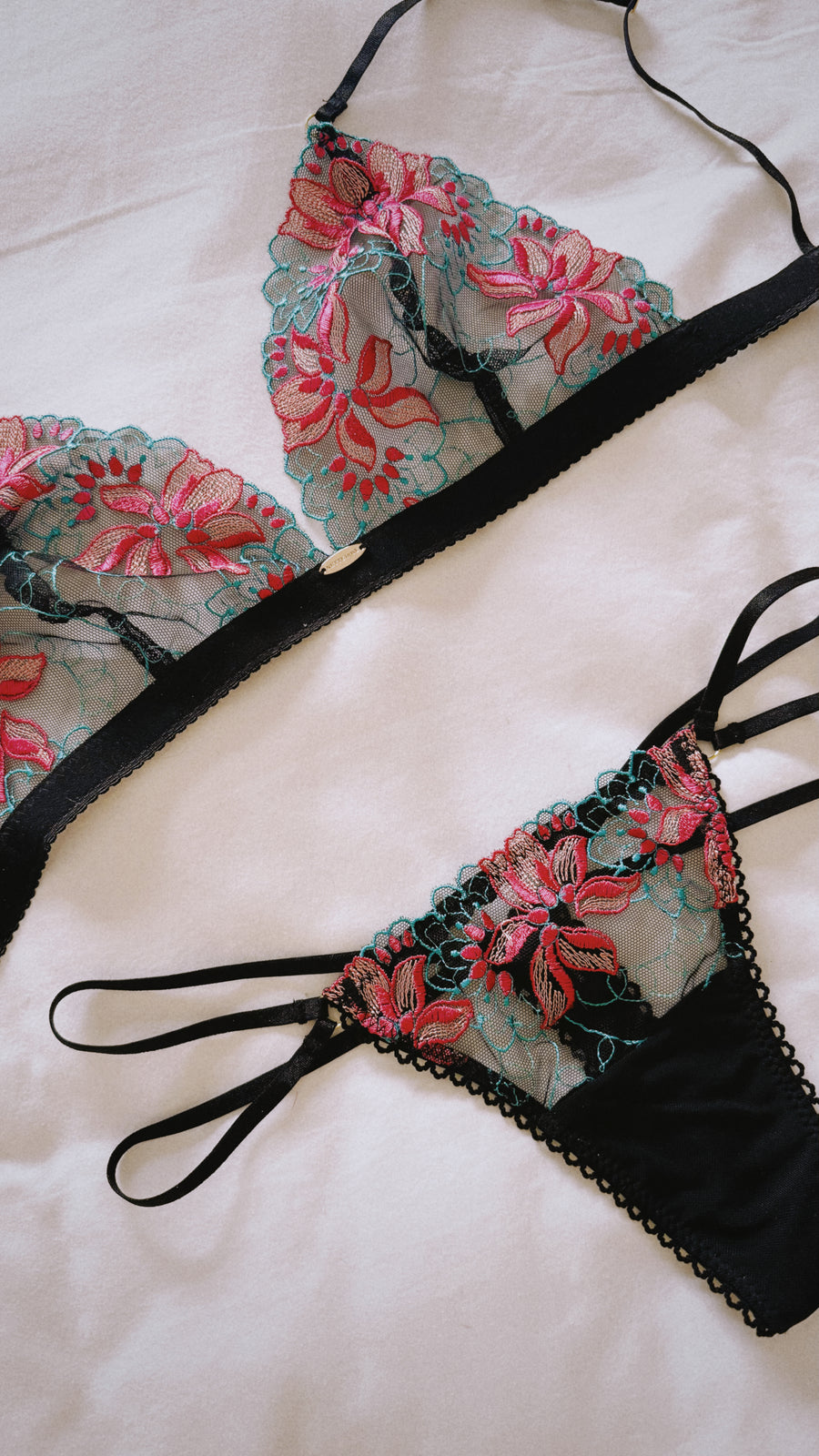 Molly String Knicker