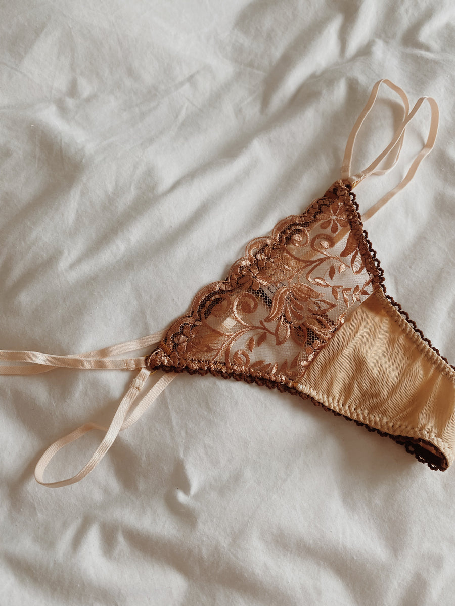 Amica String Knicker